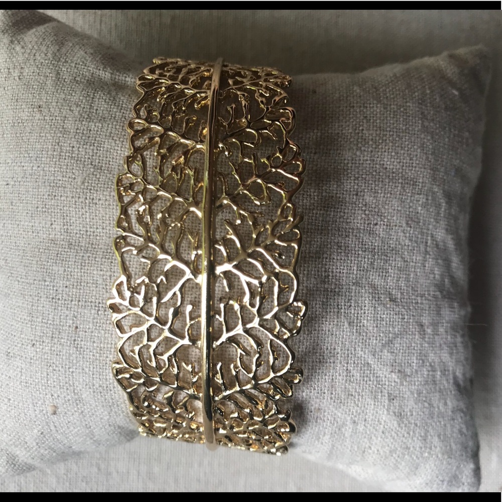Stella & Dot Grace Cuff Gold